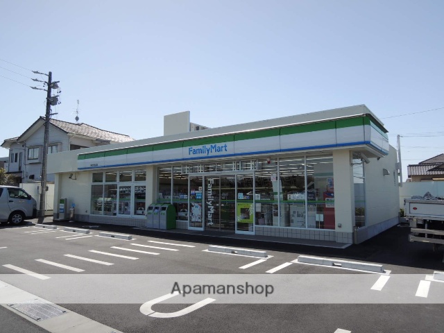 コンビニ　ファミリーマート　大島北店（コンビニ）まで1100m