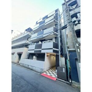 千葉市中央区新宿のマンションの建物外観