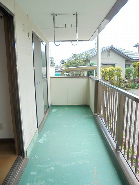 バルコニー　写真は103号室です