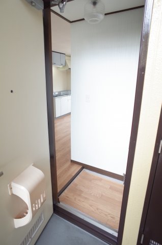 玄関　ようこそ！！