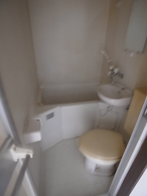 トイレ　バスルーム