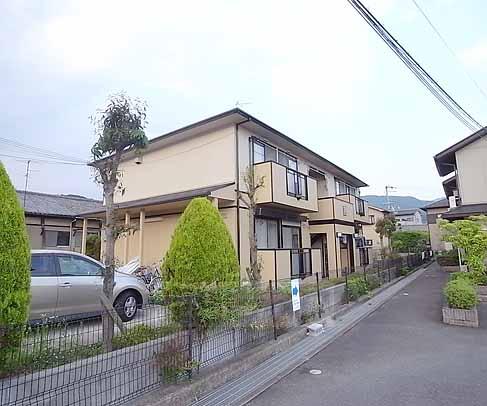 京都市左京区岩倉忠在地町のアパートの建物外観