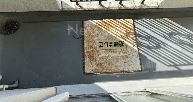 【八王子市小比企町のマンションのバルコニー】