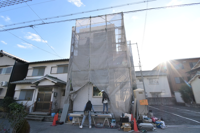 【姫路市安田のアパートの建物外観】