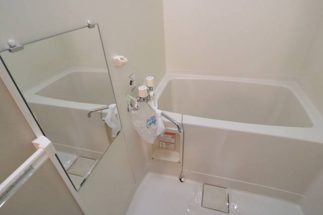 バス・シャワールーム　綺麗な浴室です♪