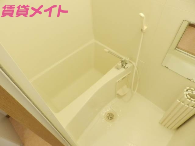 バス・シャワールーム　別部屋同タイプ