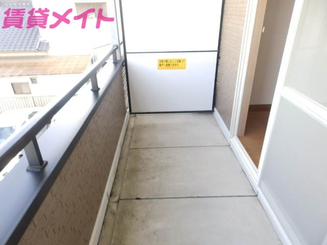 バルコニー　別部屋同タイプ