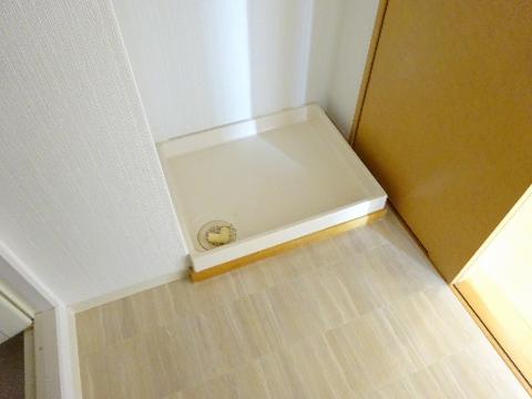 ジャルダン平田　その他設備　洗濯機置場