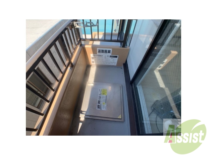 バルコニー　バルコニーです。洗濯物を干したり一息ついたりできますね！