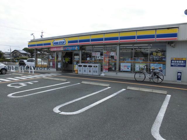 コンビニ　ミニストップ江南高屋町店（コンビニ）まで595m