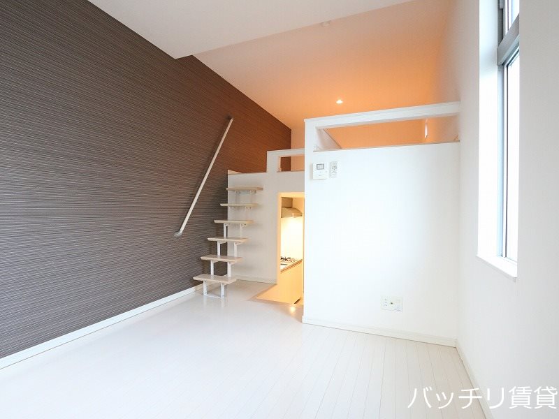 居室・リビング　画像は同型タイプの為現状を優先致します。