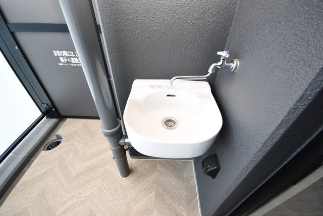 バルコニー　バルコニー手洗い場