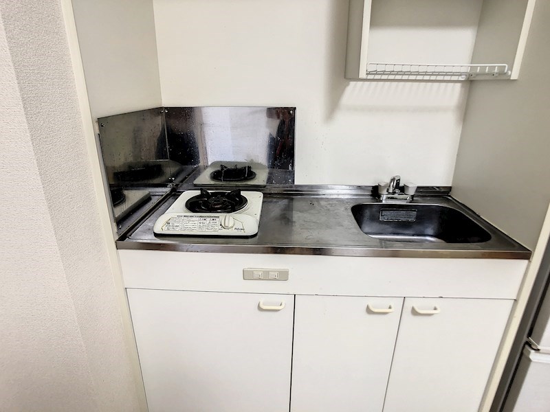 キッチン　※写真に写っている冷蔵庫は撤去します