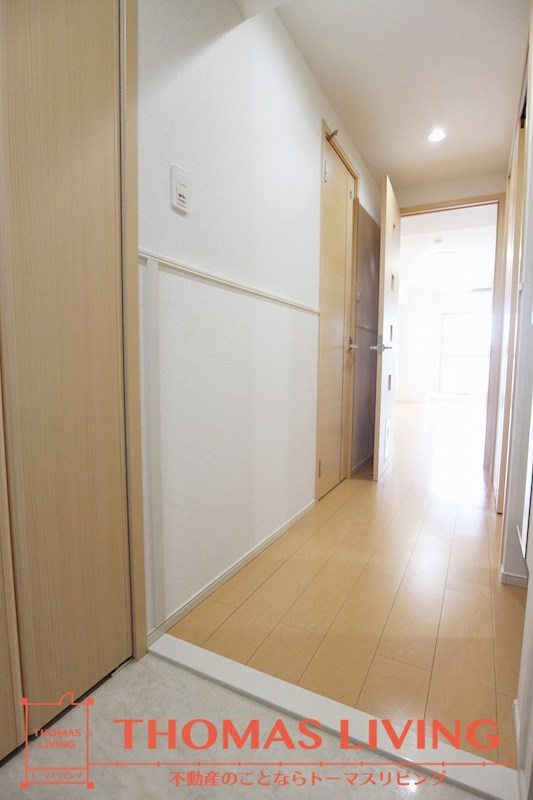 玄関　収納たっぷりシューズボックスあります。