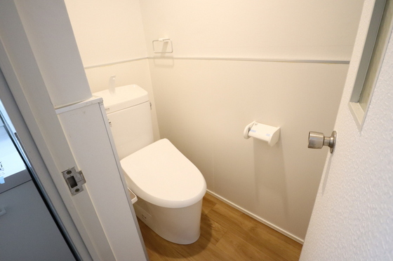 トイレ　※別部屋の写真です