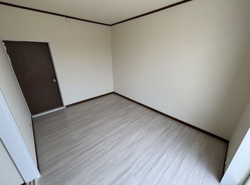 居室・リビング　図面と現状に相違がある場合には現状を優先