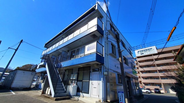 建物外観　2022年2月撮影