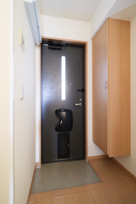 玄関　図面と現状に相違がある場合には現状を優先