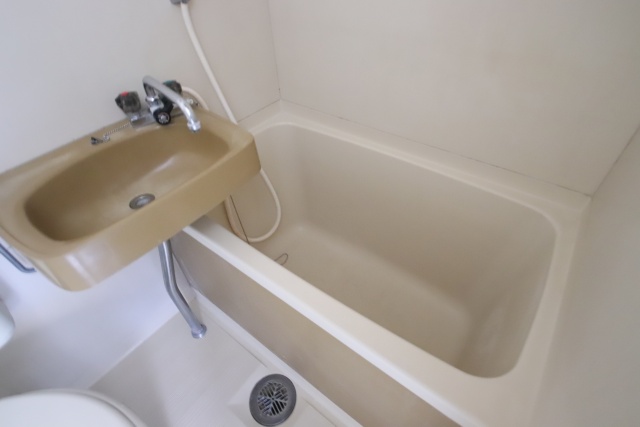 バス・シャワールーム　※別部屋の参考写真の為、原状優先です。