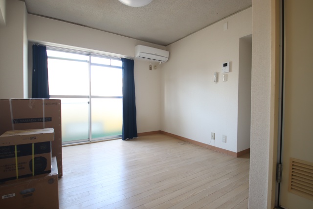 居室・リビング　※別部屋の参考写真の為、原状優先です。