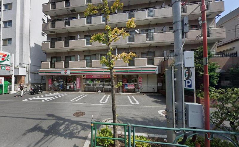 コンビニ　セブンイレブン（コンビニ）まで240m