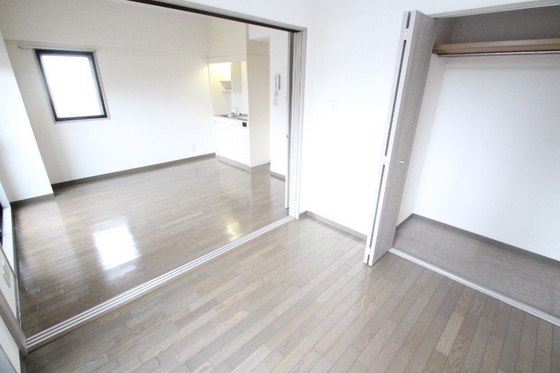 居室・リビング　※別号室の写真