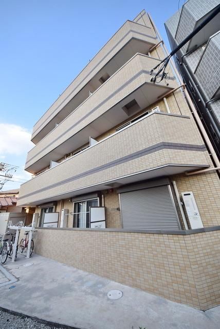 建物外観　駅にも近く築年数も新しいです