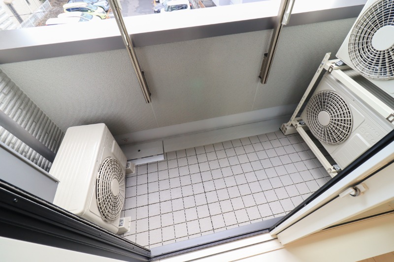 バルコニー　図面と現状に相違がある場合には現状を優先