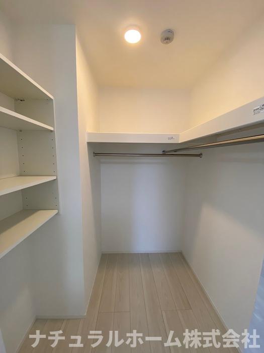 収納　ウォークインクローゼット