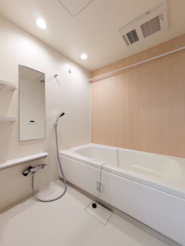 バス・シャワールーム　図面と現状に相違がある場合には現状を優先