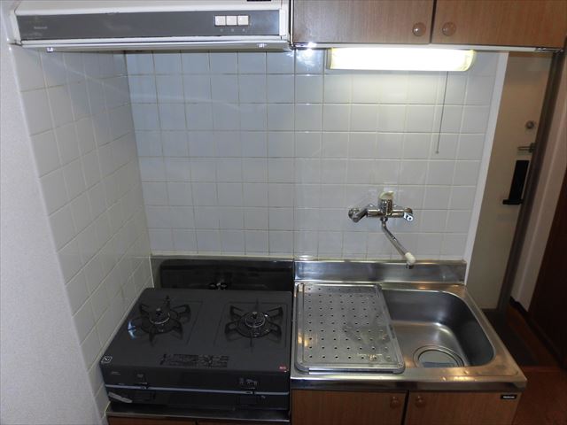 キッチン　都市ガスですので経済的・ガスコンロもつきます