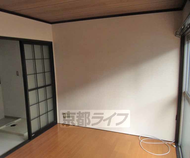 居室・リビング　洋室になります。