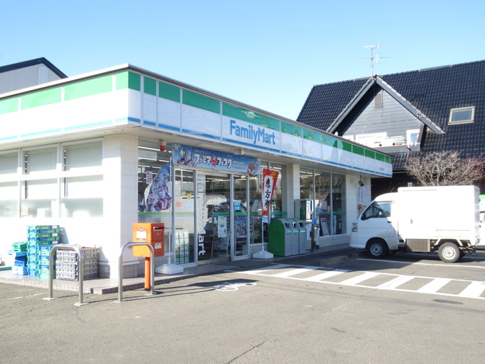 コンビニ　ファミリーマート若林上飯田店（コンビニ）まで350m