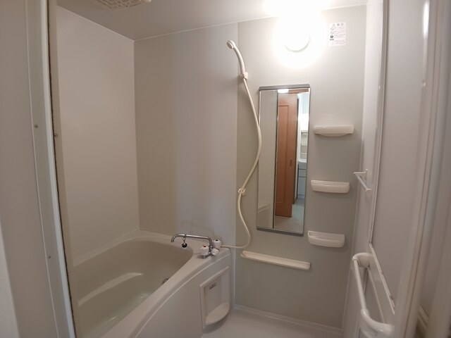 バス・シャワールーム　バス