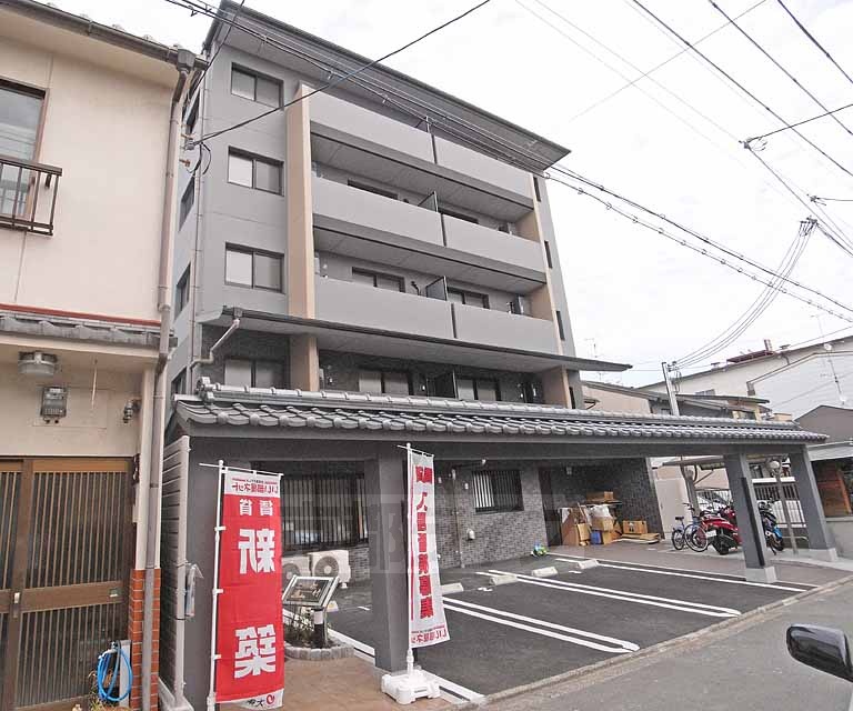 建物外観　落ち着いた外観です。