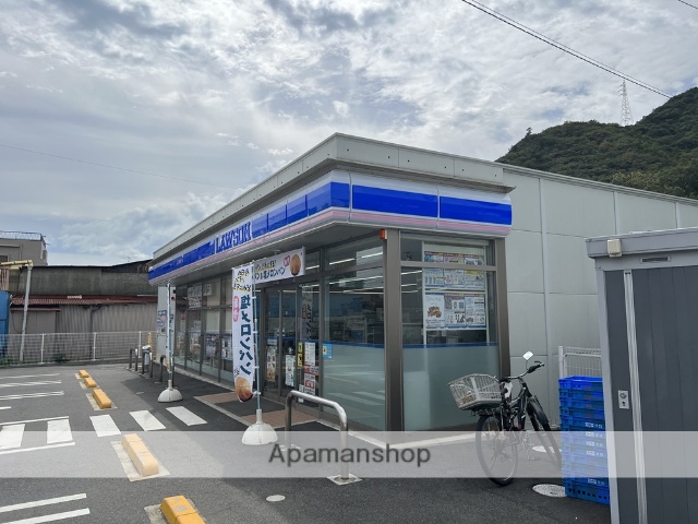 コンビニ　ローソン玉野玉五丁目店（コンビニ）まで402m