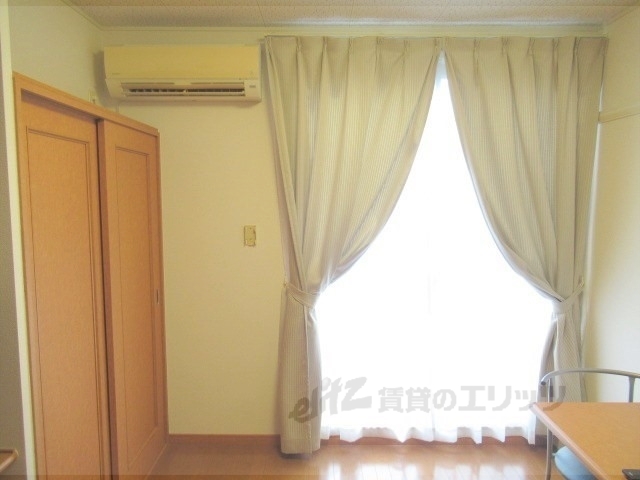 居室・リビング　洋室