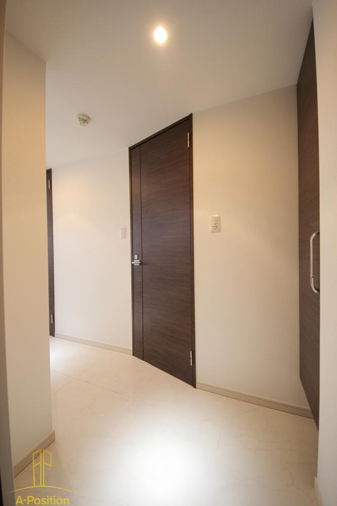 玄関　カスタリアタワー肥後橋