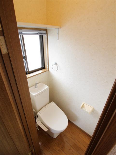 トイレ　松山市古三津　サンコーポＫＹ　トイレ