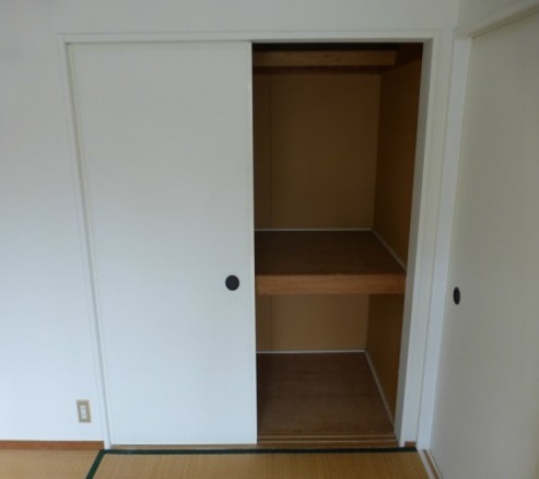 収納　※別号室参考写真です