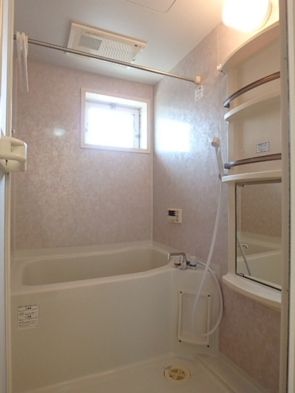 バス・シャワールーム　図面と現状に相違がある場合には現状を優先