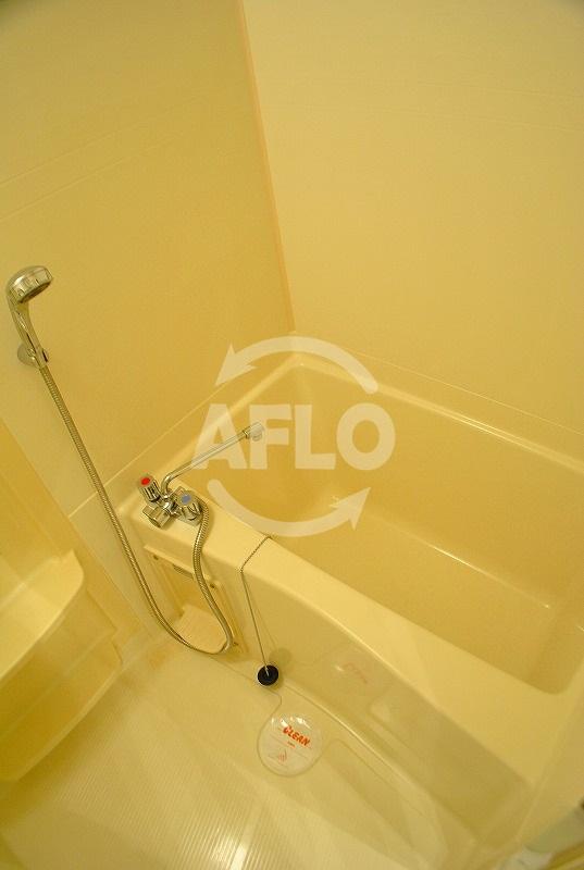 バス・シャワールーム　エステムコート心斎橋アルテール　浴室