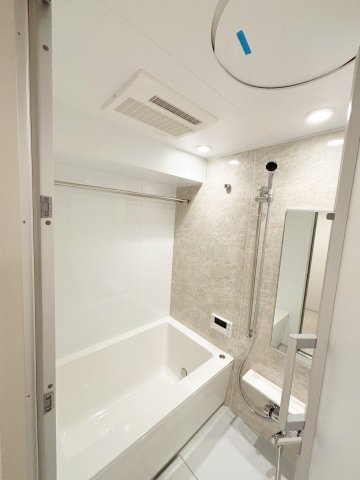 バス・シャワールーム　別部屋参考画像