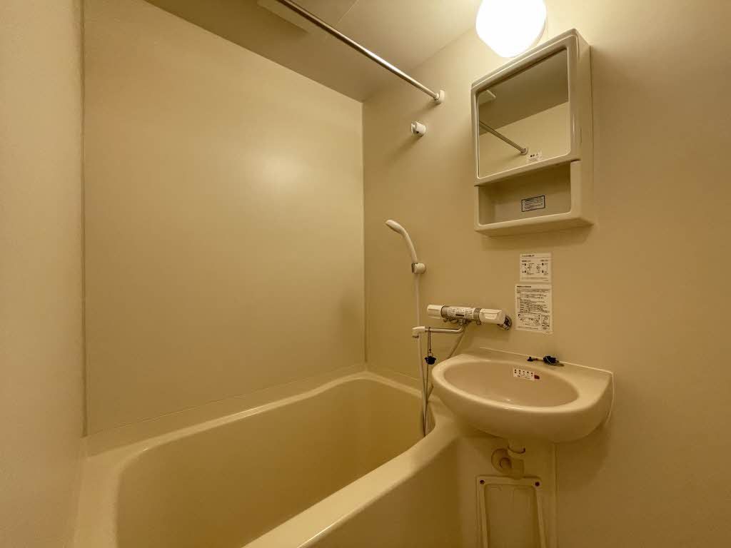 バス・シャワールーム　浴室