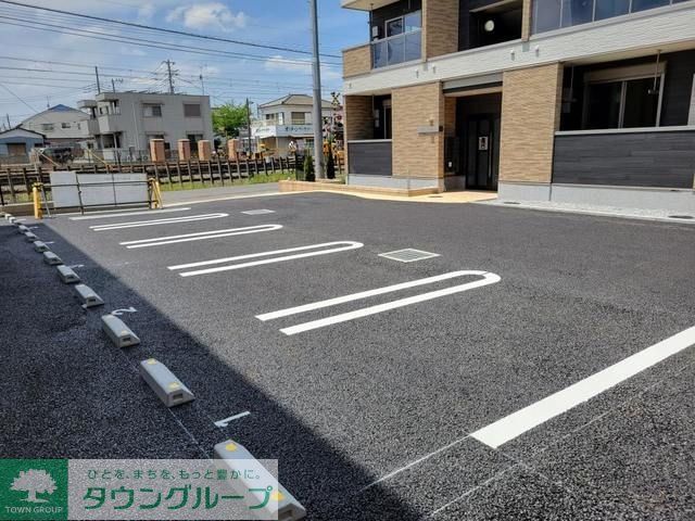 駐車場　駐車場