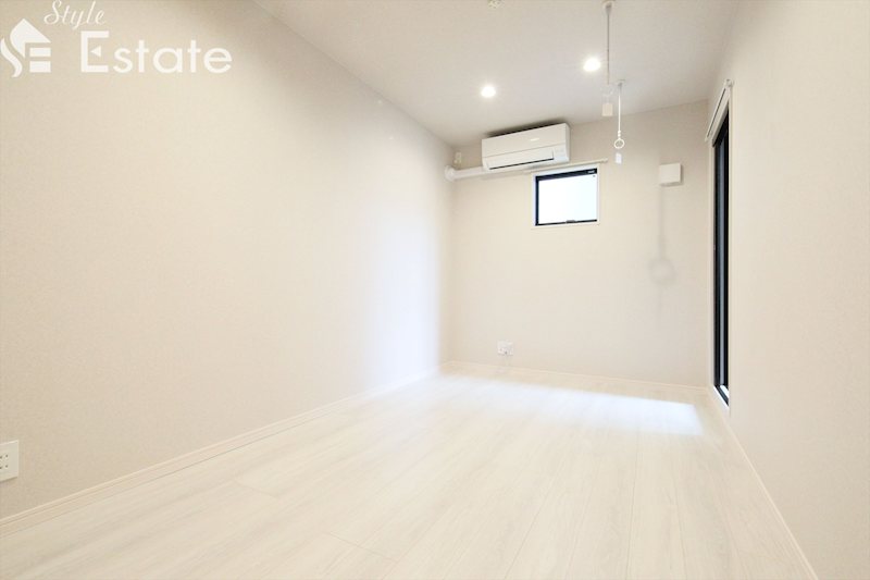 居室・リビング　同仕様内装