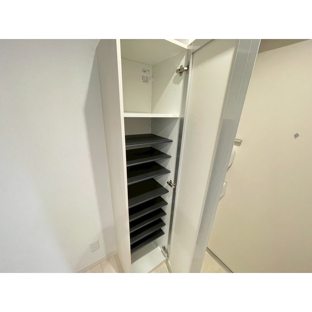 収納　シューズボックス