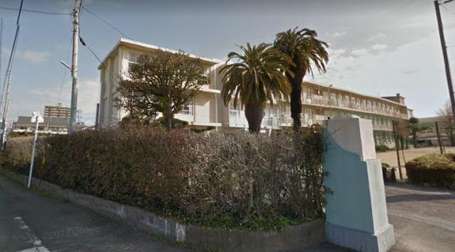 中学校　宮崎市立宮崎東中学校（中学校）まで750m