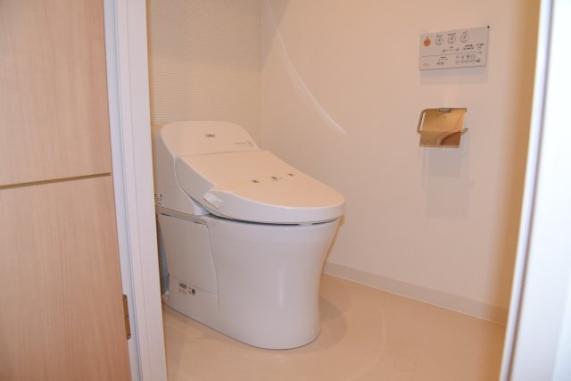 トイレ　トイレ