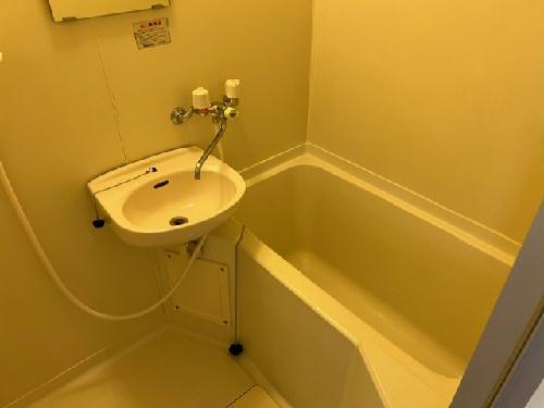 バス・シャワールーム　現況優先